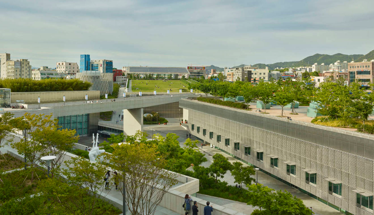 新建筑结伴旧历史，生文化中心创新精神