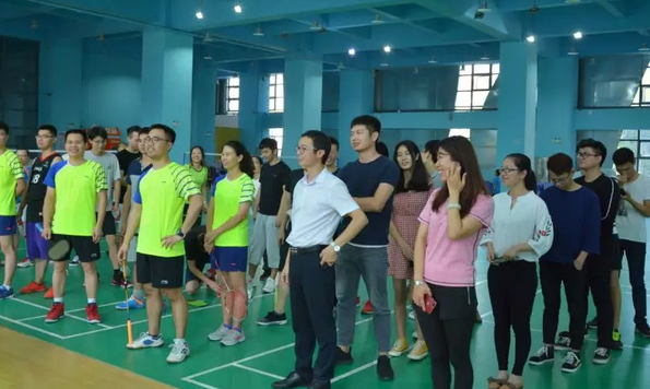 永信贵宾会2172018羽毛球赛圆满举行