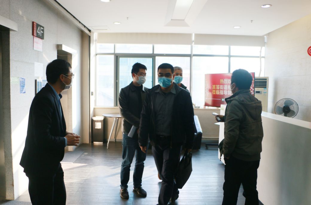 万众一心，携手抗疫 | 筼筜街道主任苏克一行莅临永信贵宾会217指导复工情况